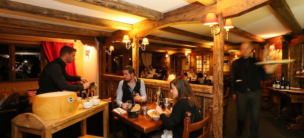 Aparthotel Le Cheval Blanc - Village Montana 3*